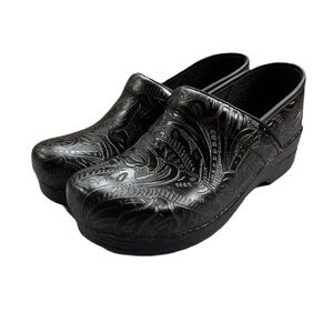 Dansko Black Tooled XP Leather Mules Slip Resistant Clogs Size 41